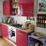 Lüks kamp alanı Atelier & Gardenhouse Glamping
