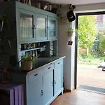 Lüks kamp alanı Atelier & Gardenhouse Glamping *